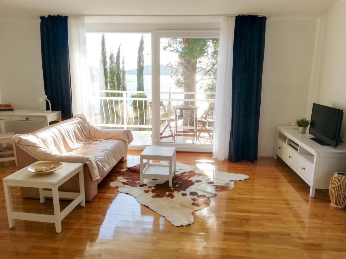 Bed & Breakfast Pansion Rade Hotell Pirovac Rum bild