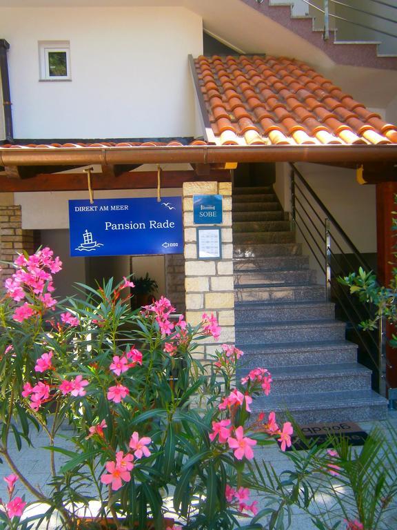 Bed & Breakfast Pansion Rade Hotell Pirovac Exteriör bild